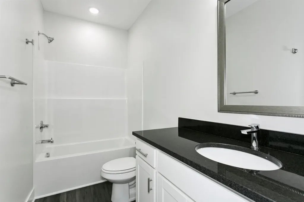 8968 E Forbes Circle Bel Aire KS 67226