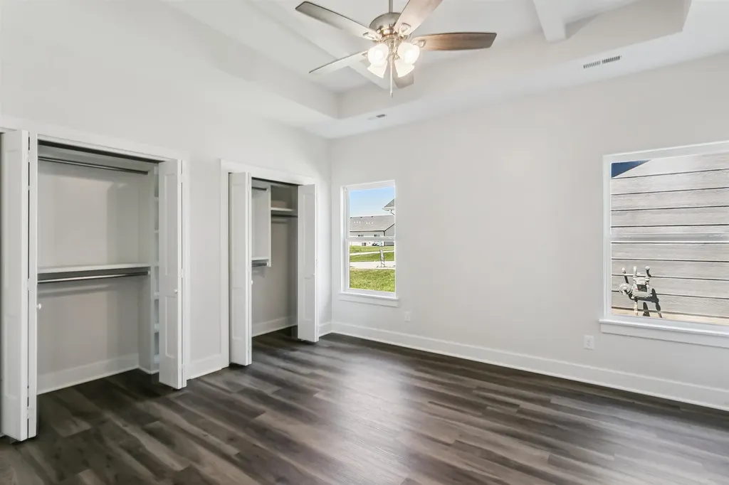 8968 E Forbes Circle Bel Aire KS 67226