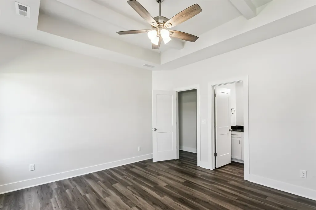 8968 E Forbes Circle Bel Aire KS 67226