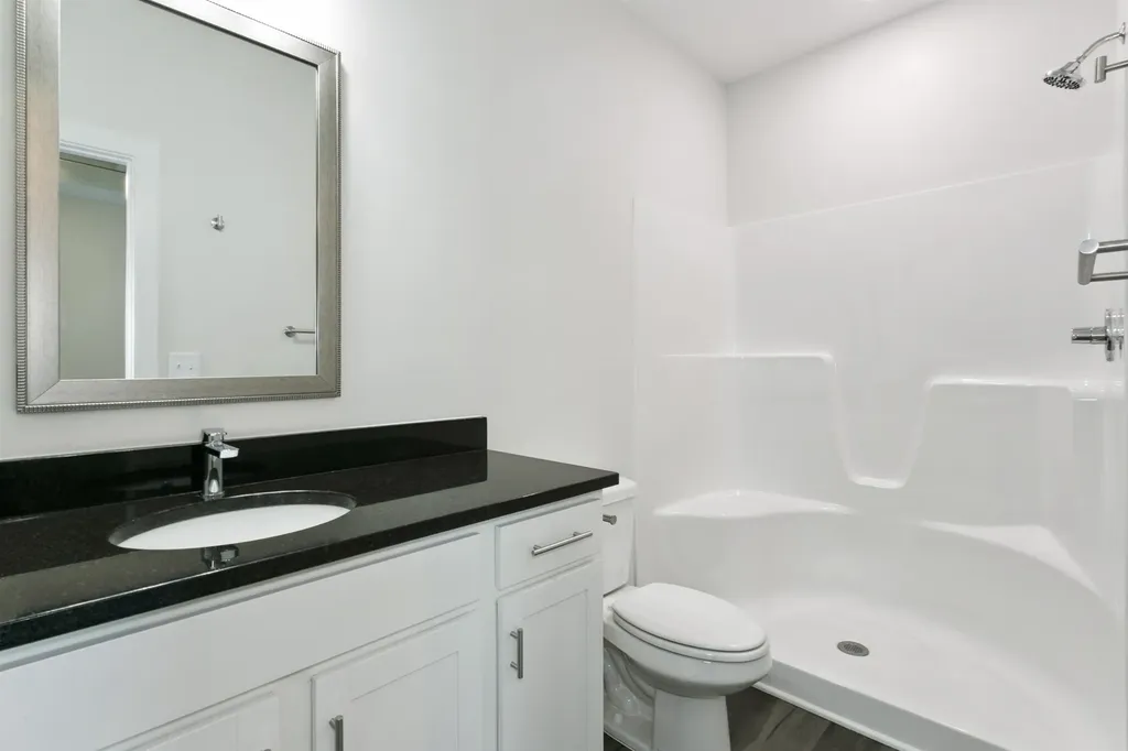 8968 E Forbes Circle Bel Aire KS 67226