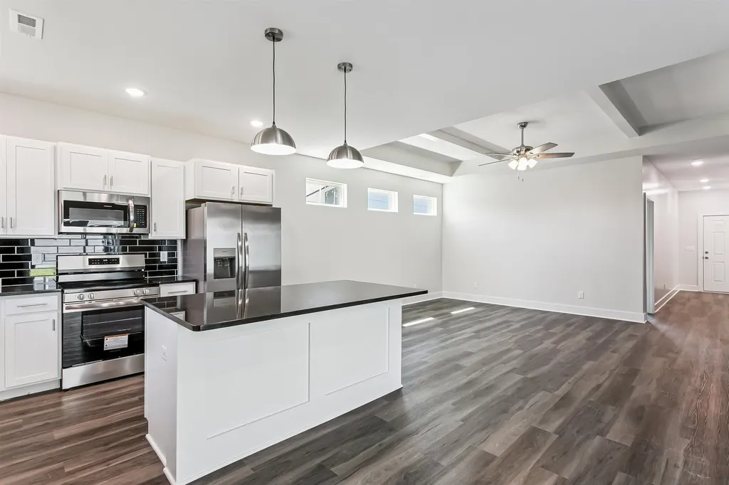 8968 E Forbes Circle Bel Aire KS 67226
