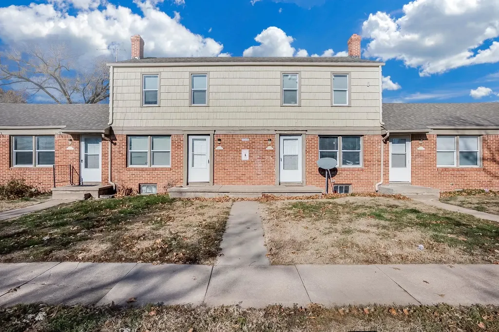 2801 E Harry Street Wichita KS 67211