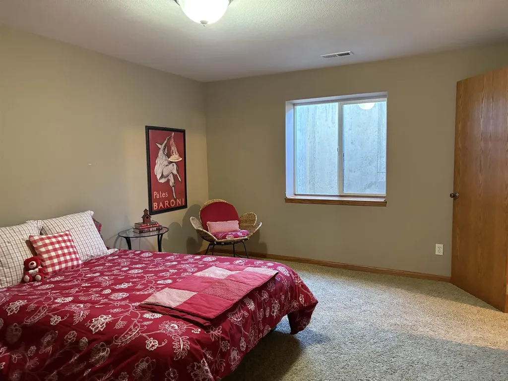 1625 E Woodbrook Lane Derby KS 67037