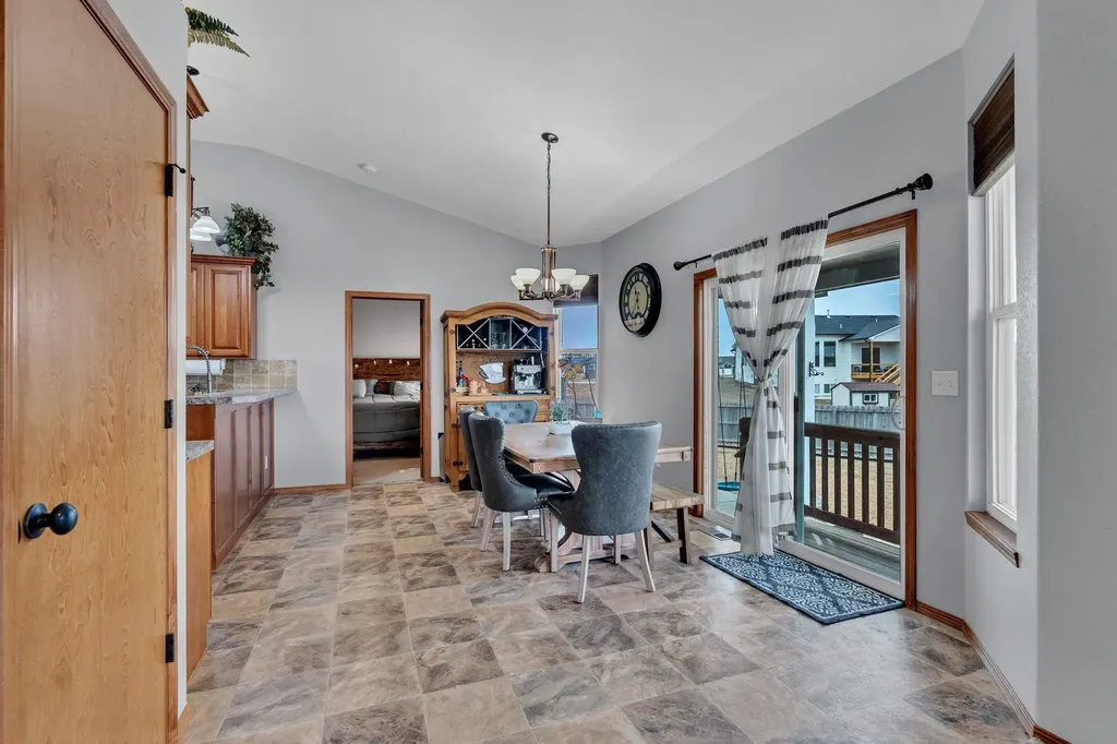 2723 E Fairchild Court Park City KS 67219