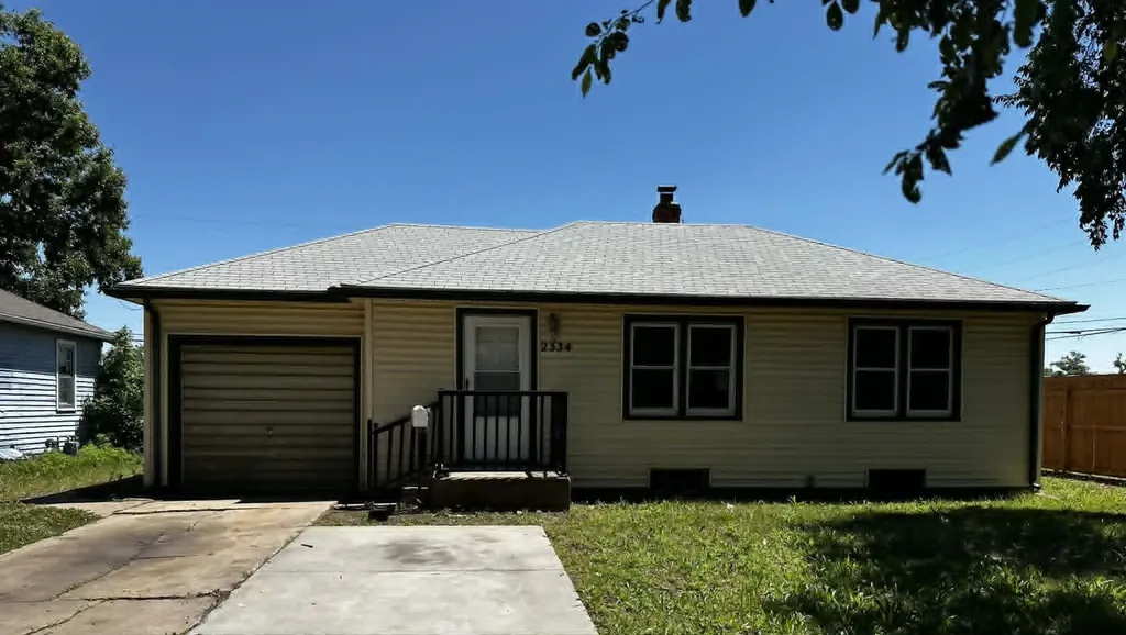 2334 S Greenwood Street Wichita KS 67211
