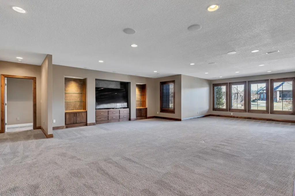 10635 E Glengate Circle Wichita KS 67206