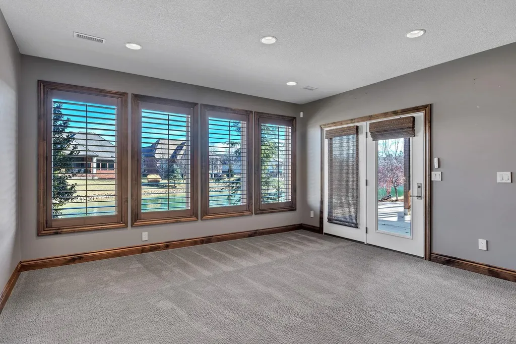 10635 E Glengate Circle Wichita KS 67206