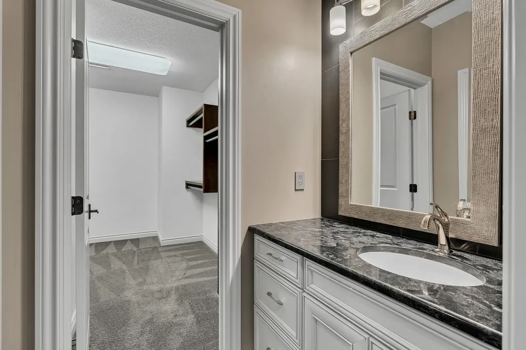10635 E Glengate Circle Wichita KS 67206