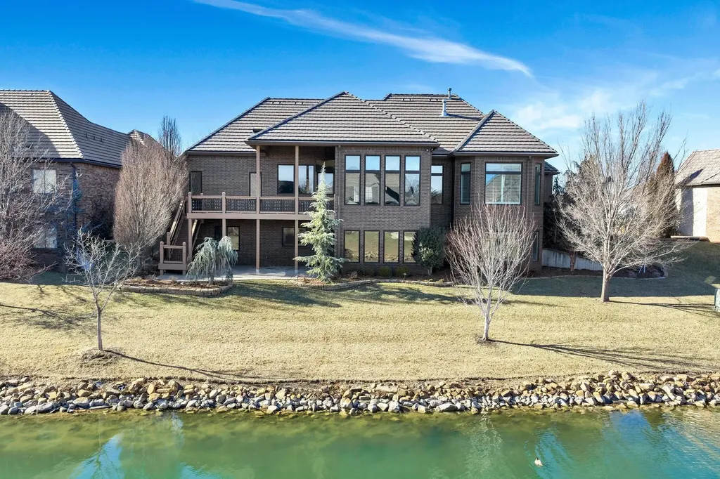 10635 E Glengate Circle Wichita KS 67206