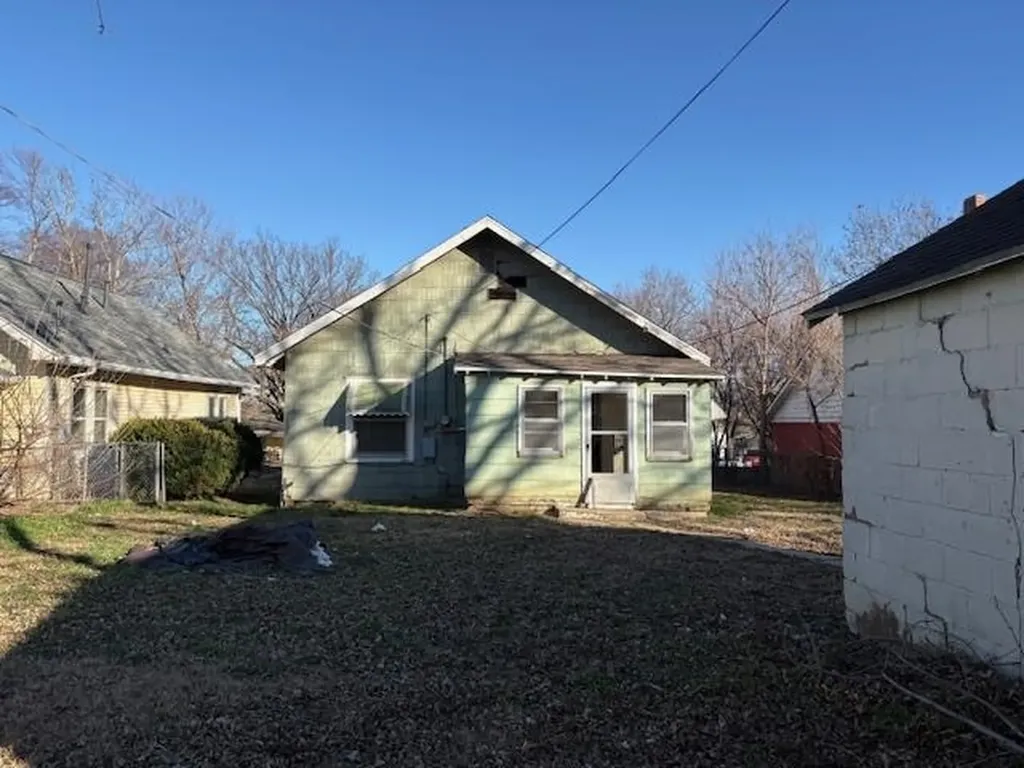 811 S D Street Arkansas City KS 67005