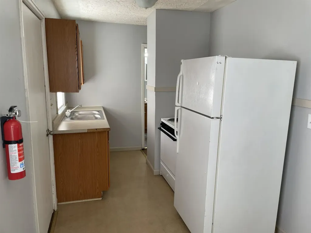 1703 S Glenn Wichita KS 67213
