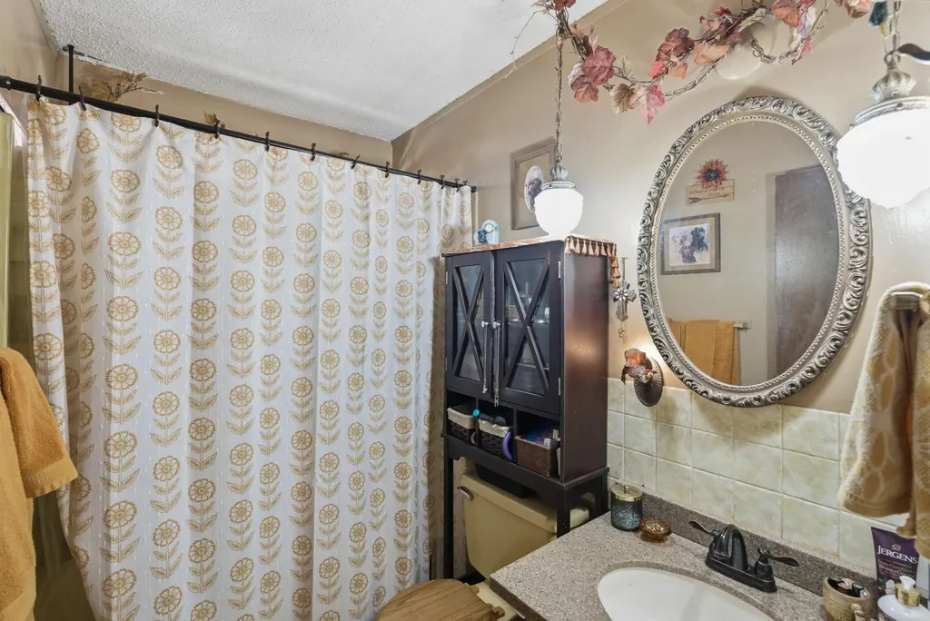 3054 S Gordon Avenue Wichita KS 67217