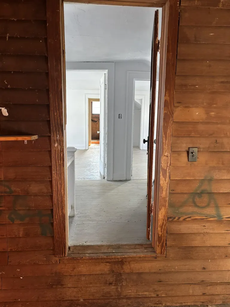 519 E Harvey Avenue Wellington KS 67152