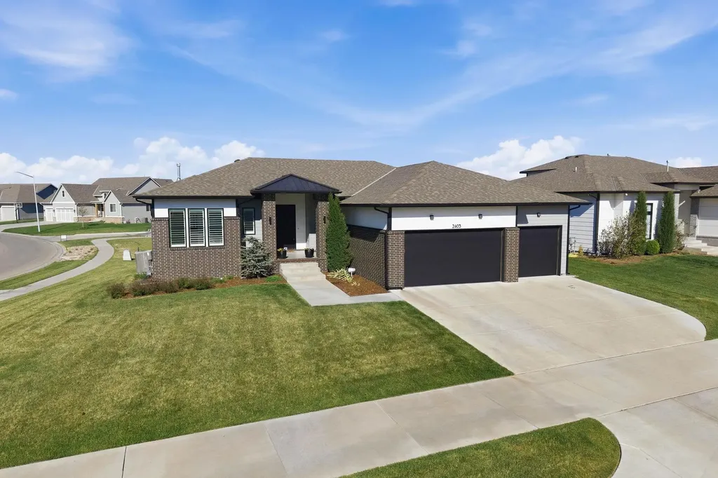 2403 N Bluestone Street Andover KS 67002
