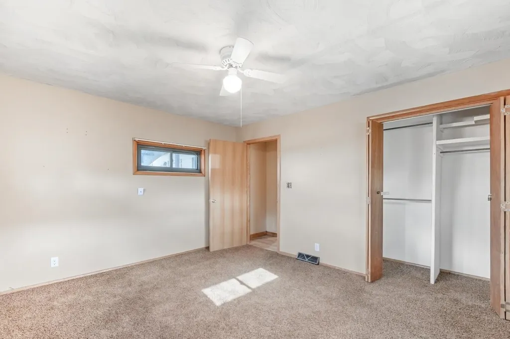 131 S Prospect Avenue Clearwater KS 67026-2601