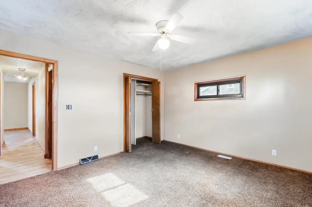 131 S Prospect Avenue Clearwater KS 67026-2601
