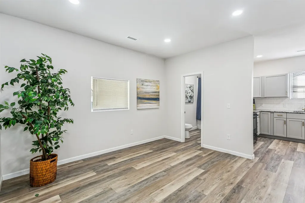 517 W Shirk Street Wichita KS 67213