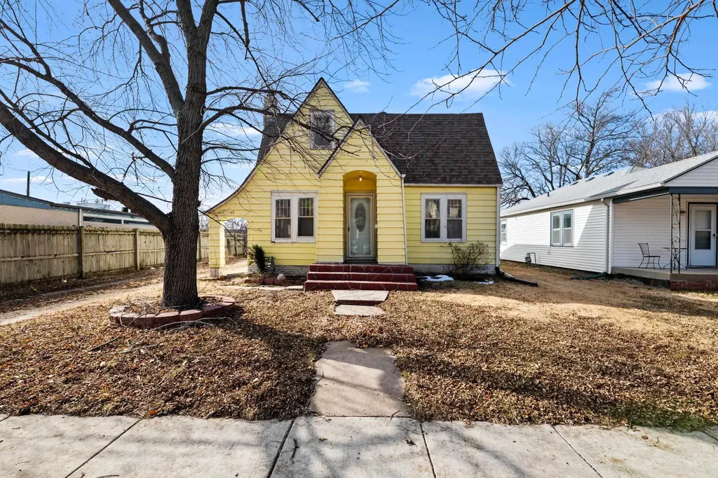 833 S Poplar Street Wichita KS 67211