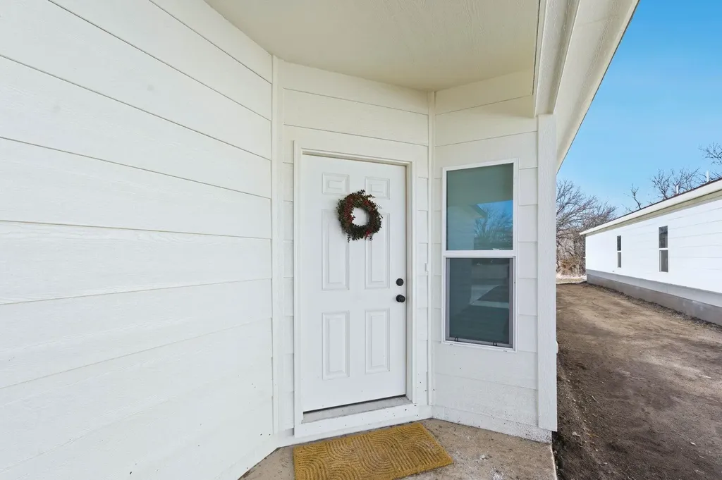 1727 N Main Street Rose Hill KS 67133