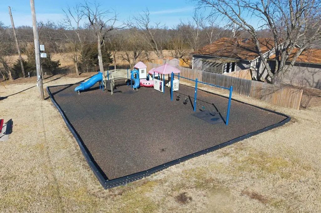 1725 N Main Street Rose Hill KS 67133