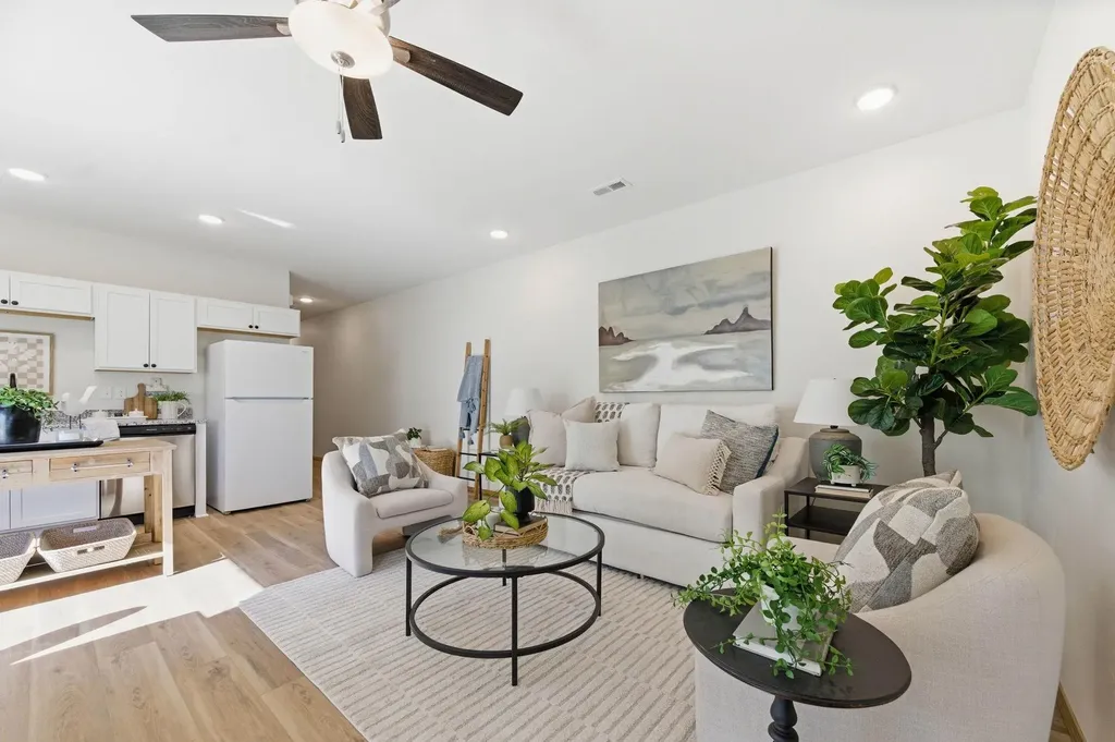 1725 N Main Street Rose Hill KS 67133