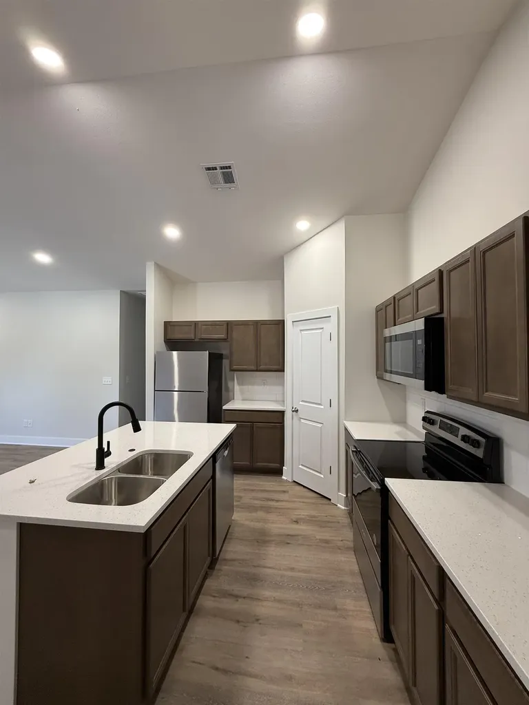 504 E Hayes Street Valley Center KS 67147
