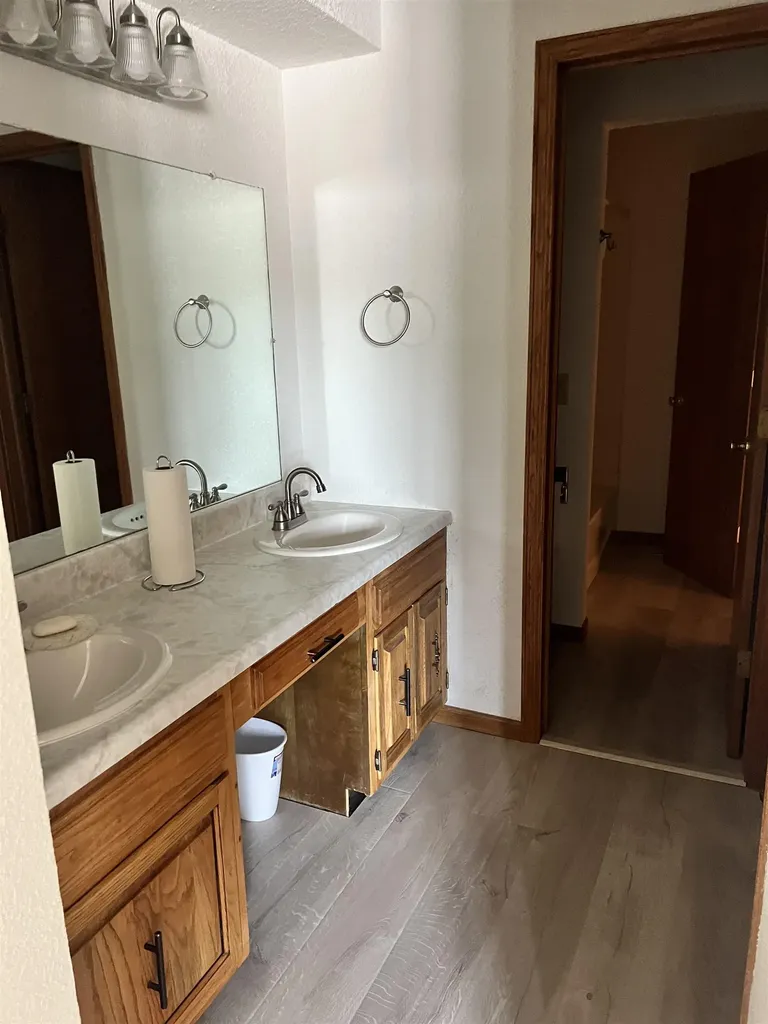 1500 E 10th Avenue Winfield KS 67156