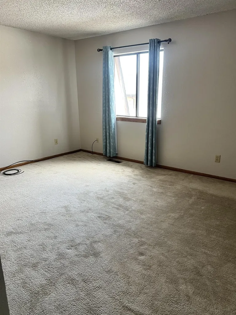 1500 E 10th Avenue Winfield KS 67156