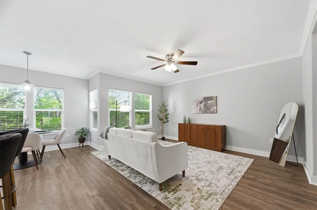 331 N 127th Street E Wichita KS 67206