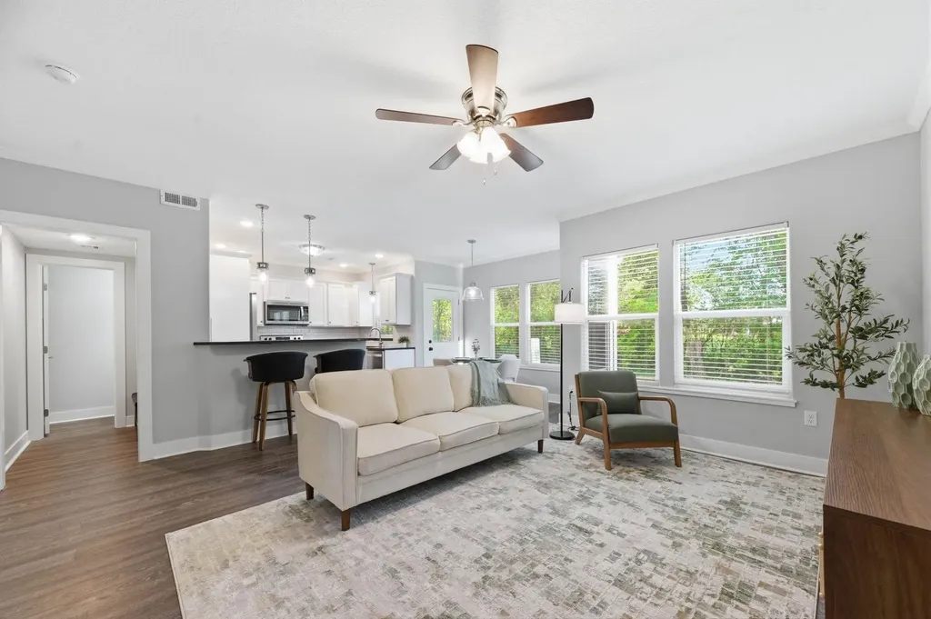 331 N 127th Street E Wichita KS 67206