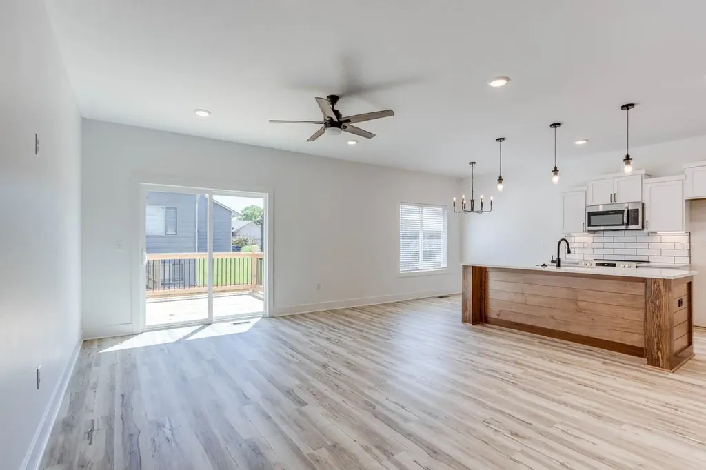 8423 N Tyler Court Wichita KS 67205