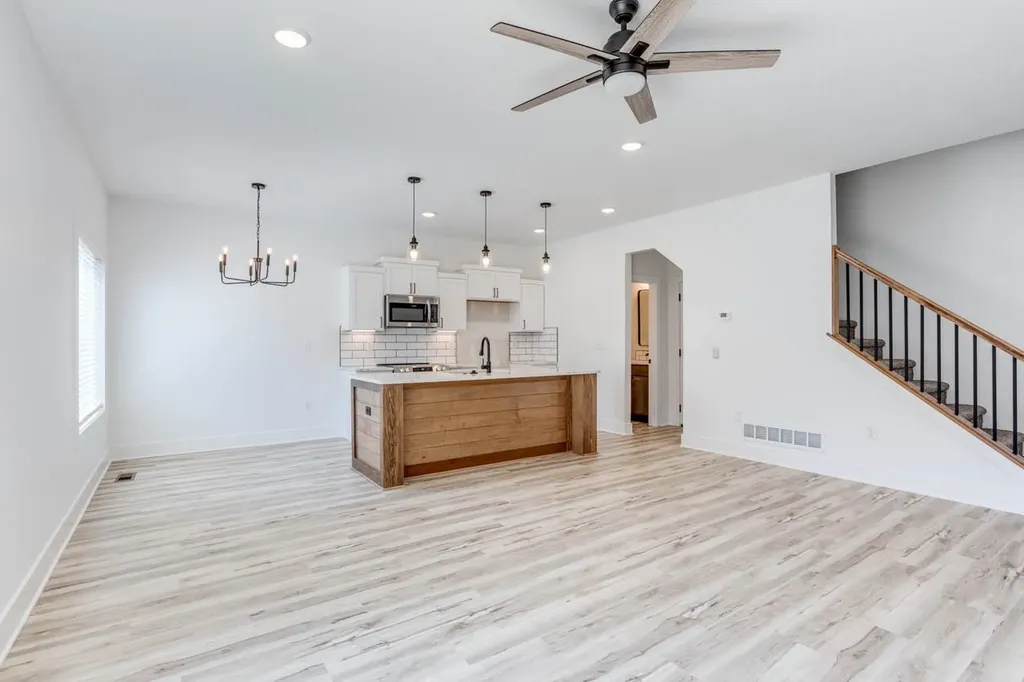 8423 N Tyler Court Wichita KS 67205