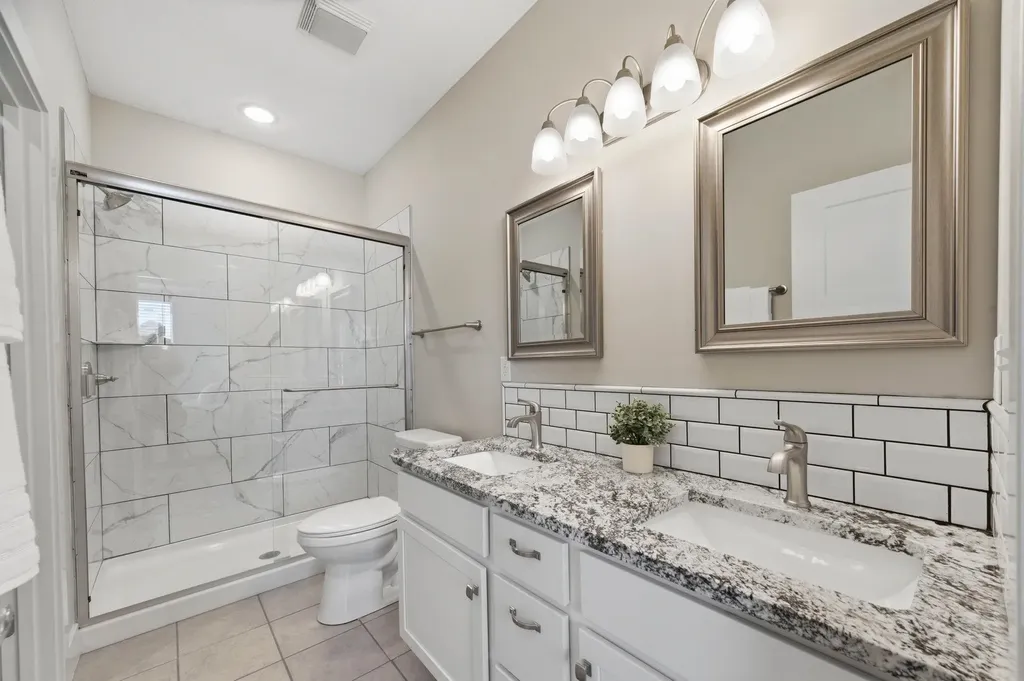 331 N 127th Street E Wichita KS 67206