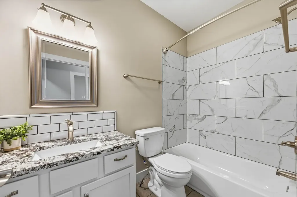 331 N 127th Street E Wichita KS 67206