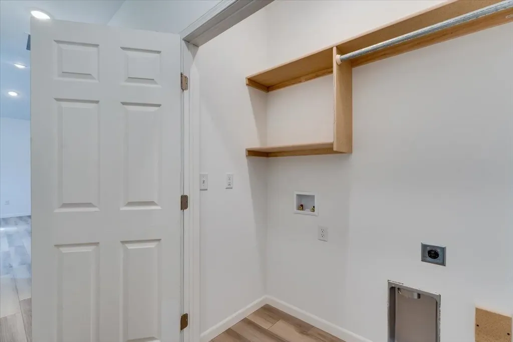 2401 S Wheatland Court Wichita KS 67235