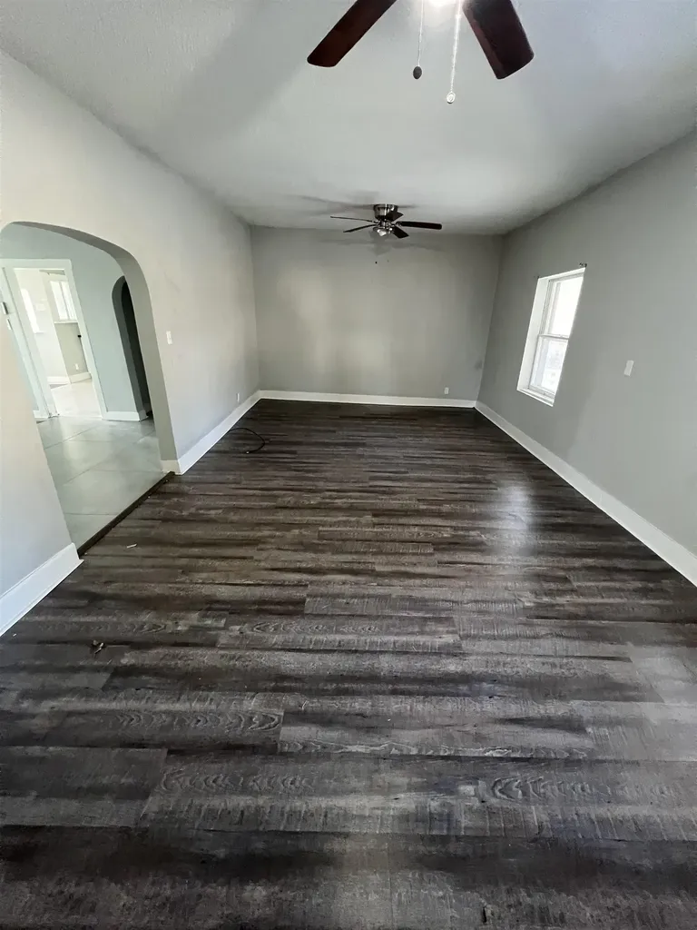 617 W Towanda Avenue El Dorado KS 67042-2764