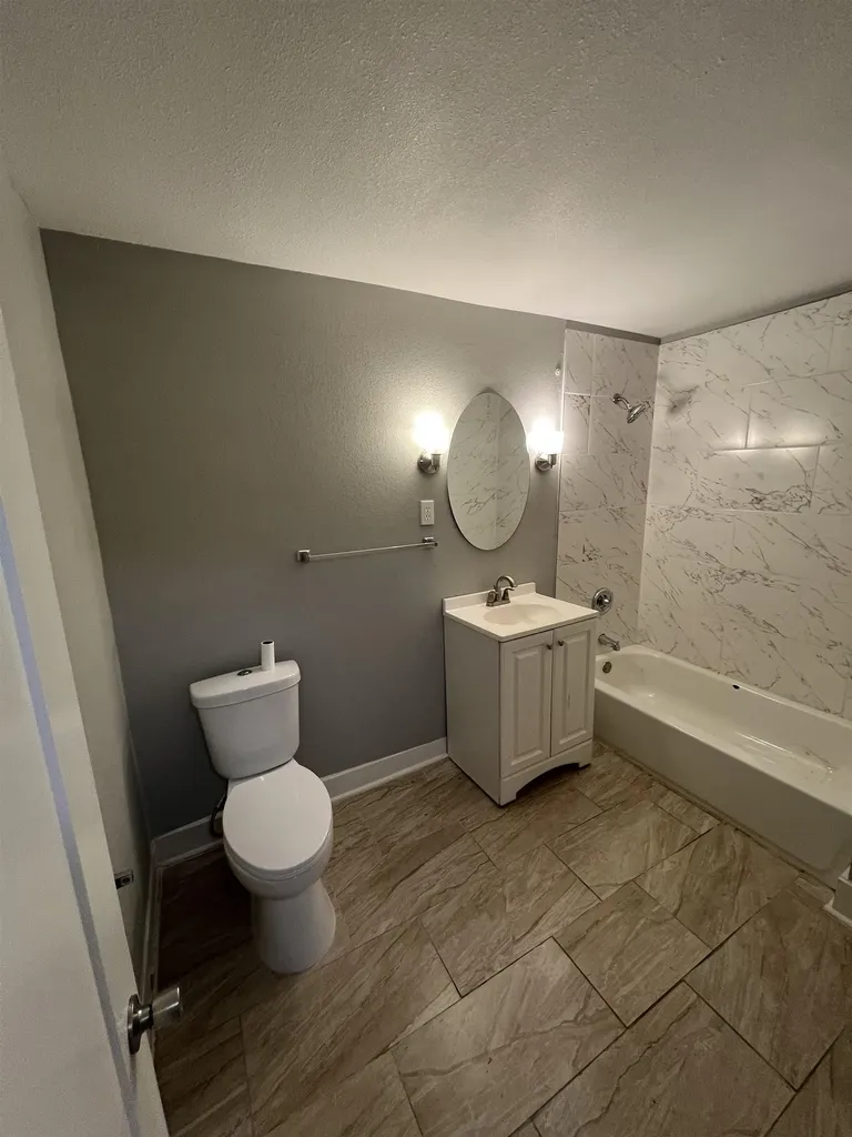 617 W Towanda Avenue El Dorado KS 67042-2764