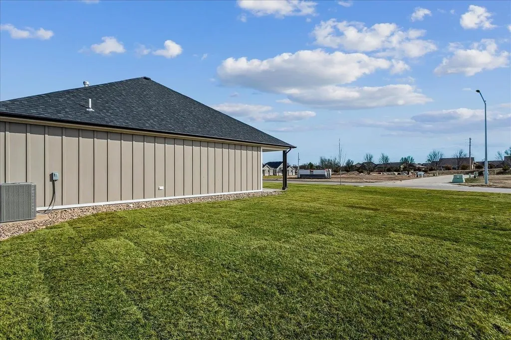 14224 Barn Owl Court Wichita KS 67235