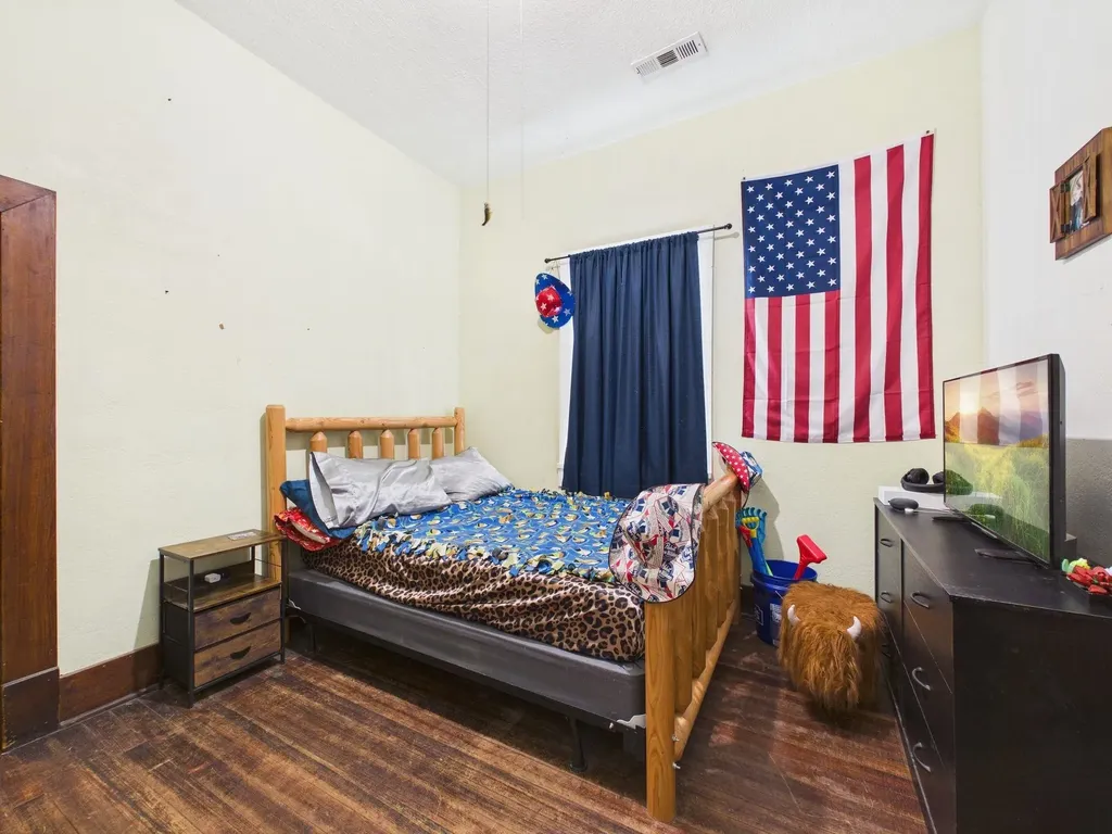 208 S Sedgwick Avenue Burrton KS 67020