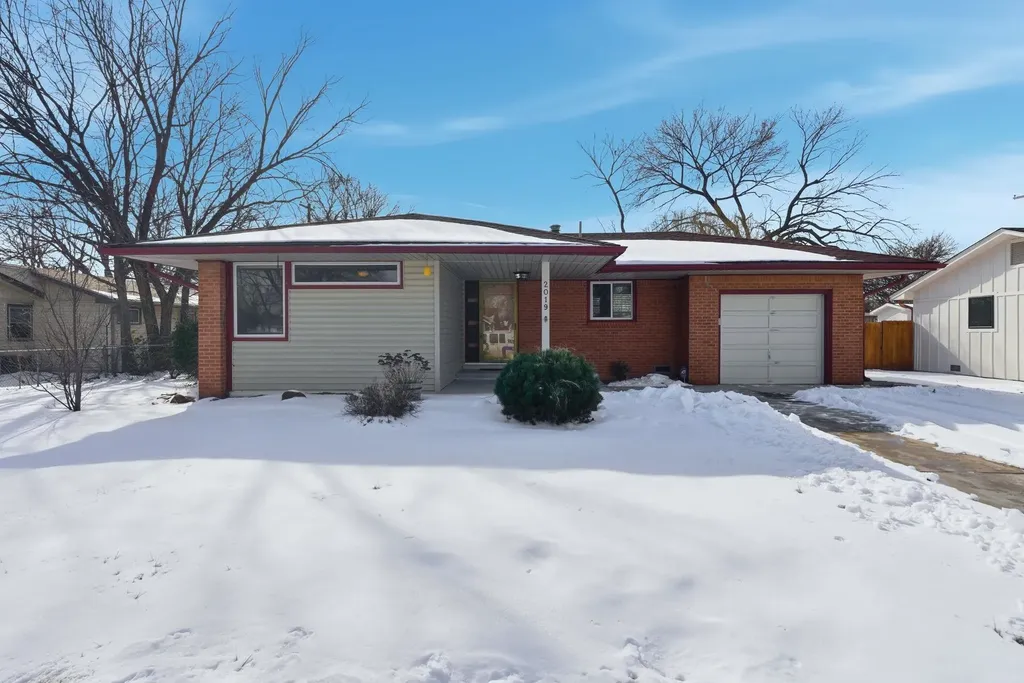 2019 W 24th Street N Wichita KS 67204