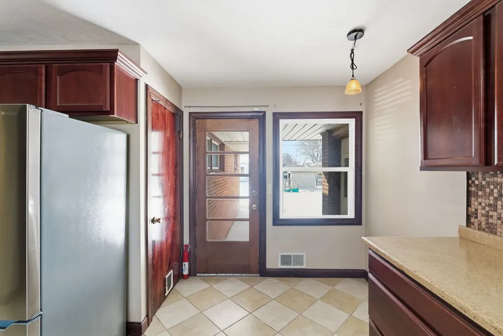 2019 W 24th Street N Wichita KS 67204
