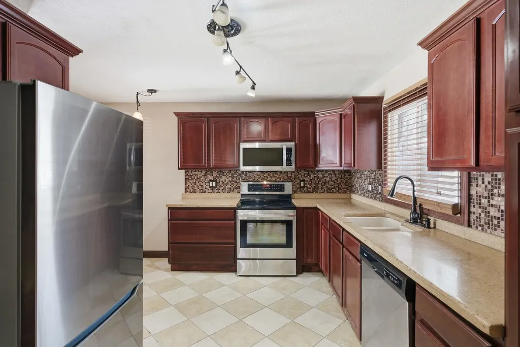 2019 W 24th Street N Wichita KS 67204