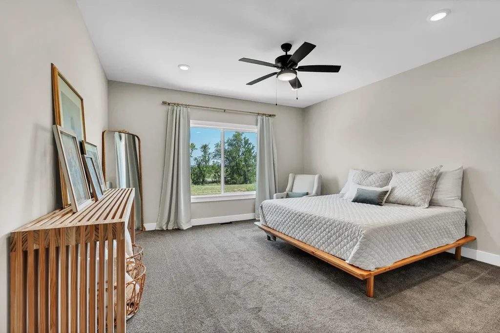 7260 E Pheasant Ridge Street Bel Aire KS 67226