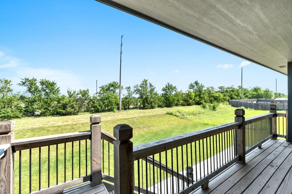 7260 E Pheasant Ridge Street Bel Aire KS 67226