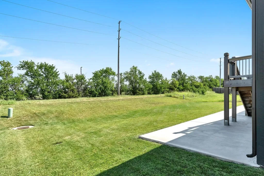 7260 E Pheasant Ridge Street Bel Aire KS 67226