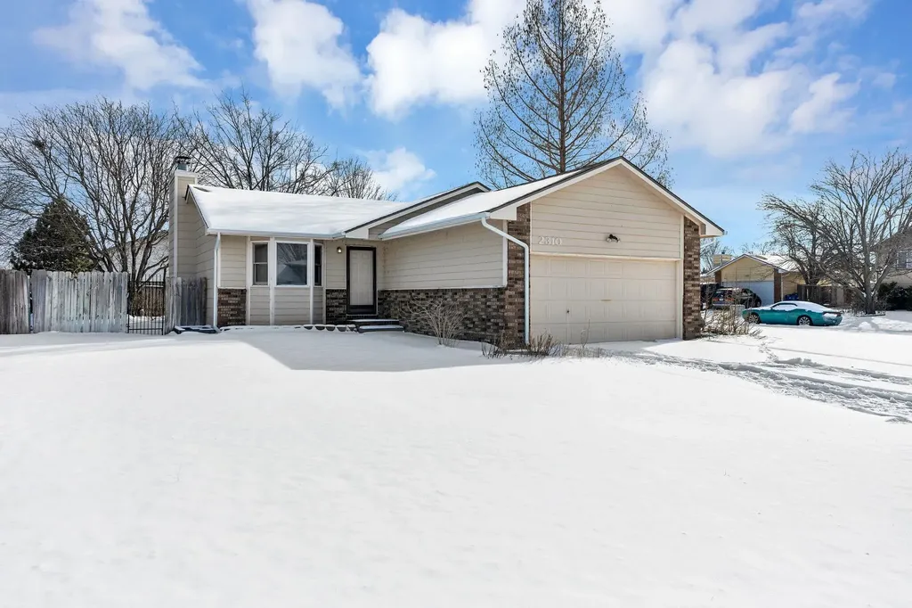 2310 S Fieldcrest Street Wichita KS 67209