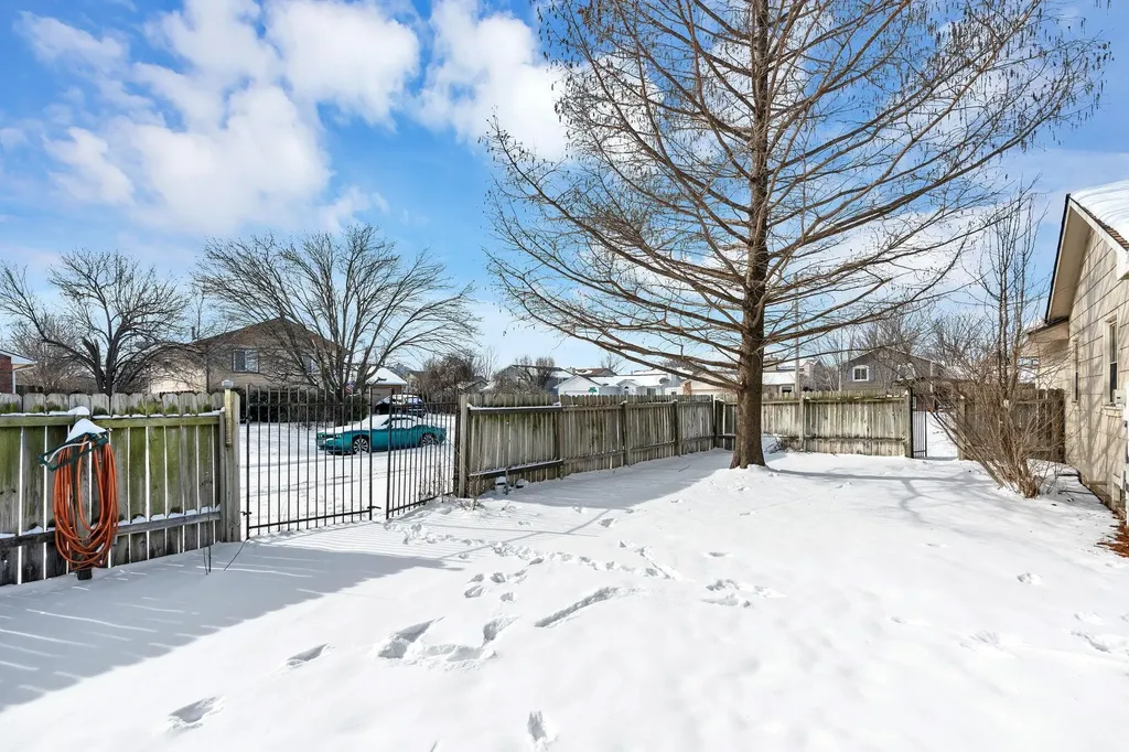 2310 S Fieldcrest Street Wichita KS 67209