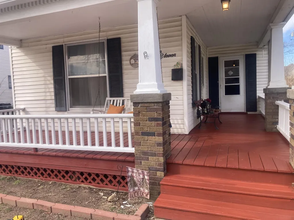 211 Allison Street Newton KS 67114