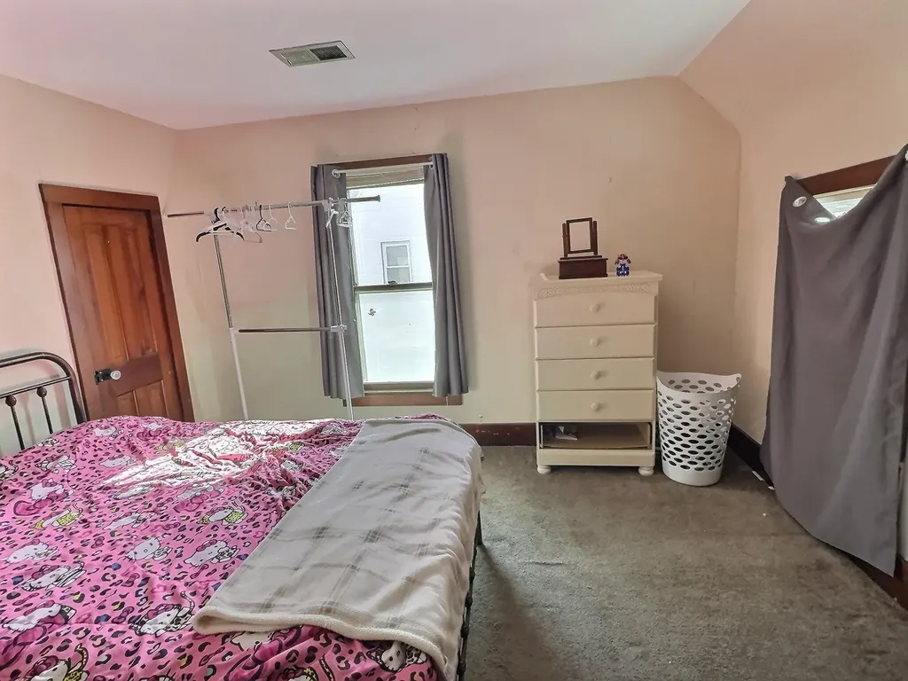 211 Allison Street Newton KS 67114