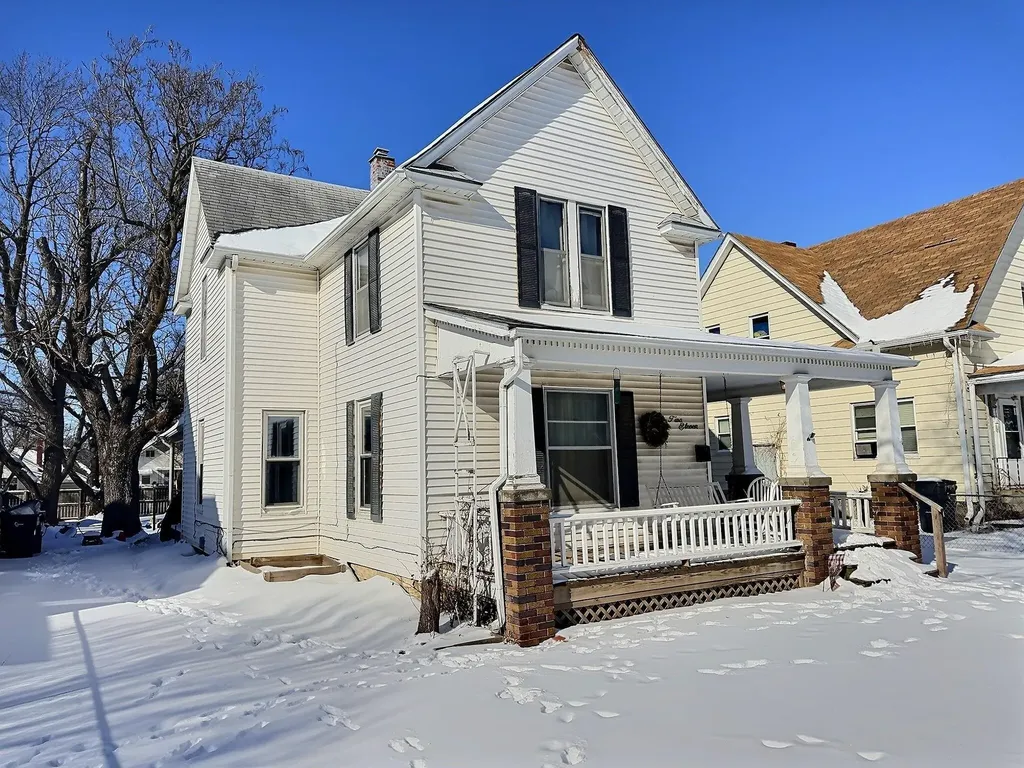 211 Allison Street Newton KS 67114